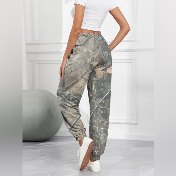 Camo Print Joggers - Picture 2 of 10